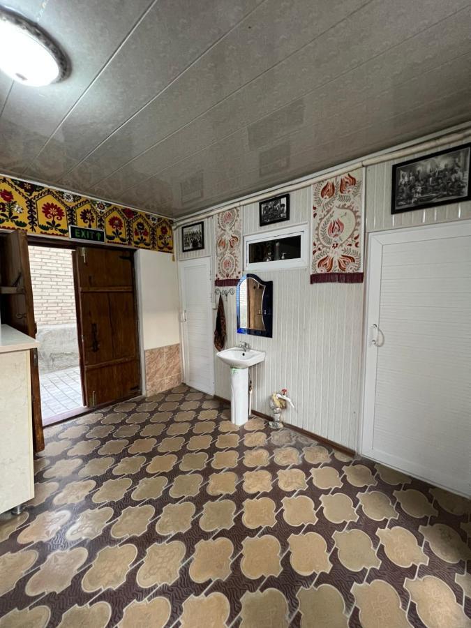 "Navo" Boutique Hostel Buxoro Luaran gambar