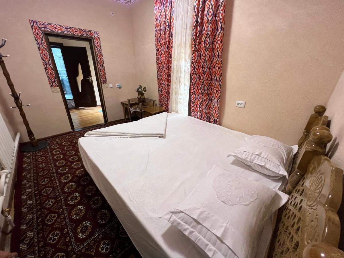 "Navo" Boutique Hostel Buxoro Luaran gambar