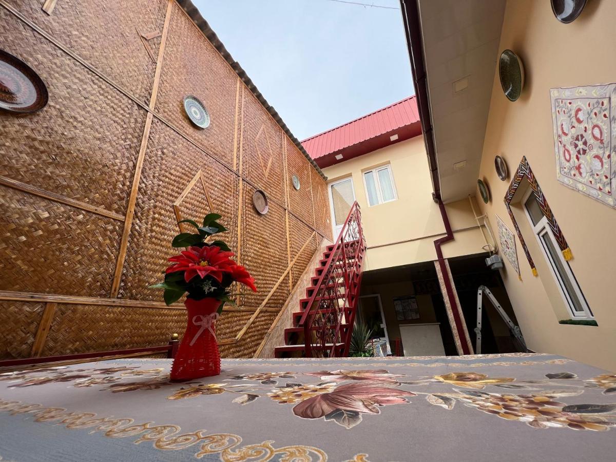 "Navo" Boutique Hostel Buxoro Luaran gambar